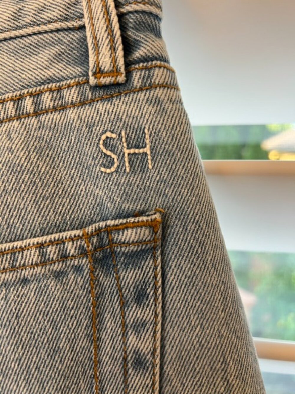 STILL HERE Cowboy Jean Size 25 - Picture 6 of 10
